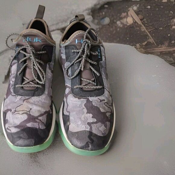 Huk Mako Lightweight Full Drainage Mesh Camo Sneaker Slip on Laceup Mens Size 11 - Picture 3 of 9